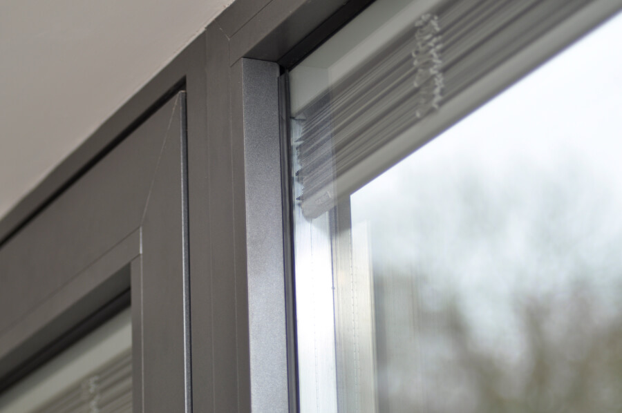 Integral blinds up