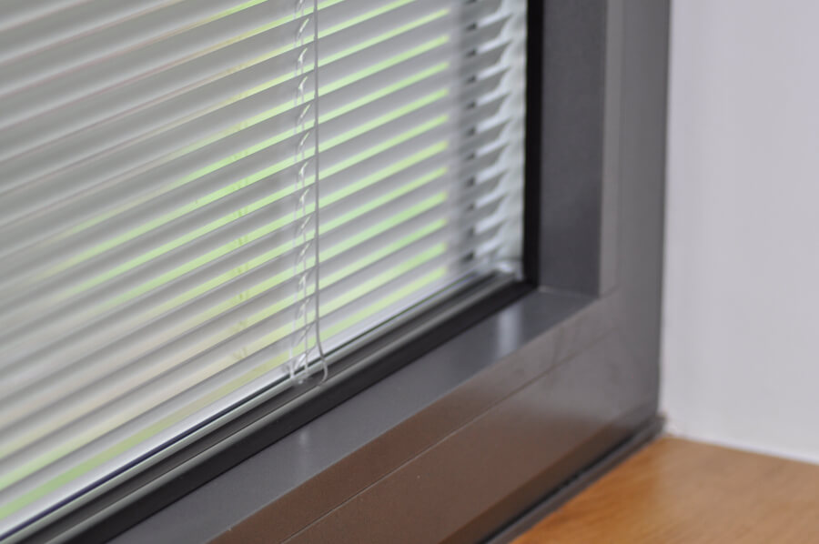 Integral blinds closed