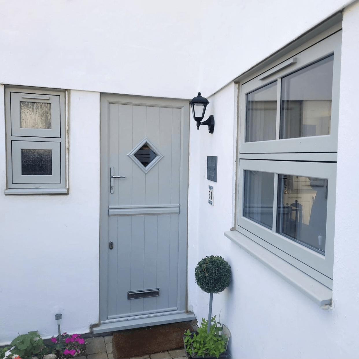 Stable composite door