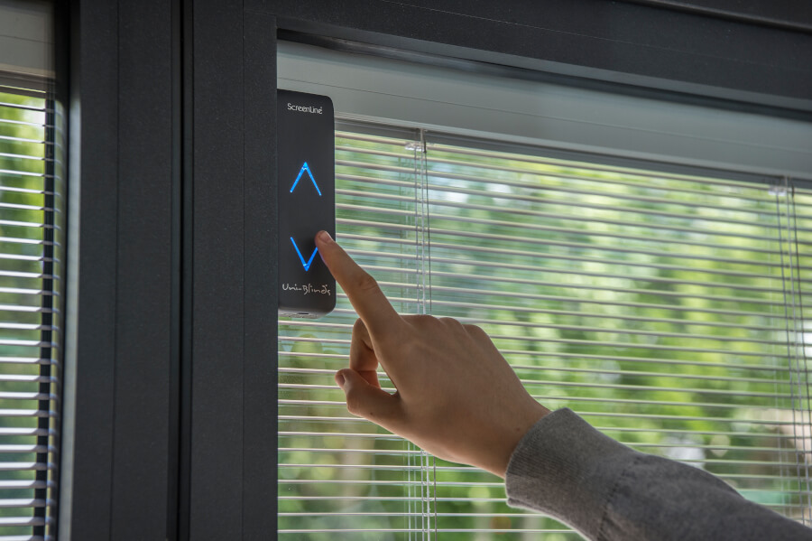 Electric integral blinds
