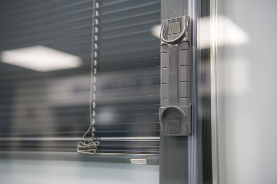 manual integral blinds